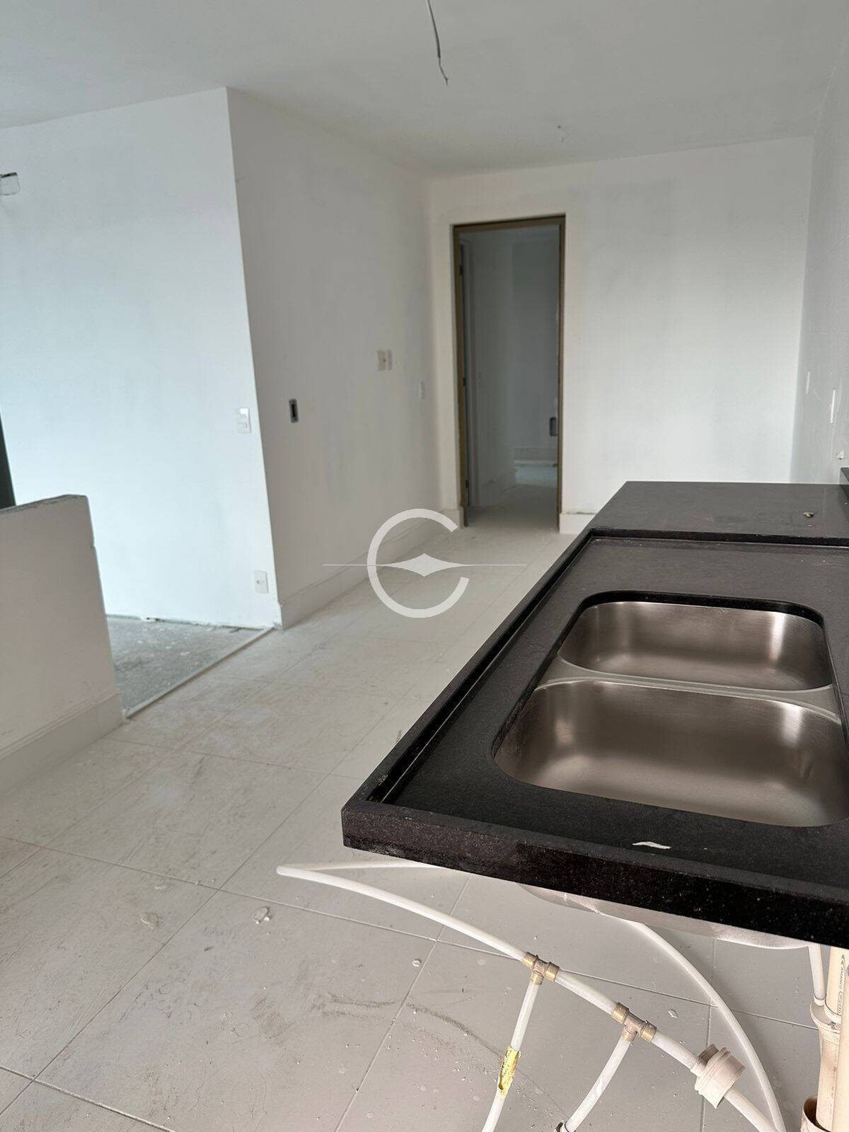 Apartamento à venda com 3 quartos, 149m² - Foto 7