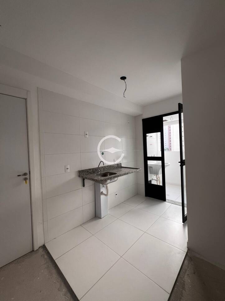 Apartamento à venda com 2 quartos, 45m² - Foto 3