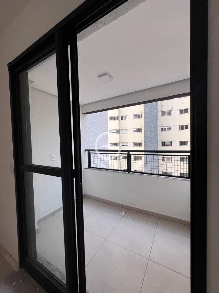 Apartamento à venda com 2 quartos, 45m² - Foto 2