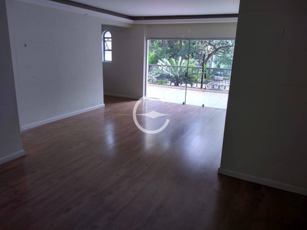 Apartamento para alugar com 3 quartos, 148m² - Foto 1