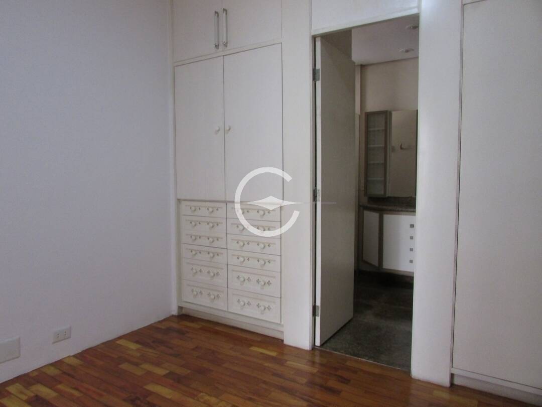 Apartamento para alugar com 3 quartos, 245m² - Foto 12