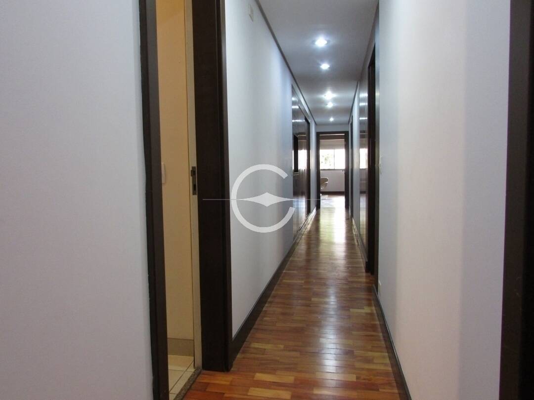 Apartamento para alugar com 3 quartos, 245m² - Foto 6