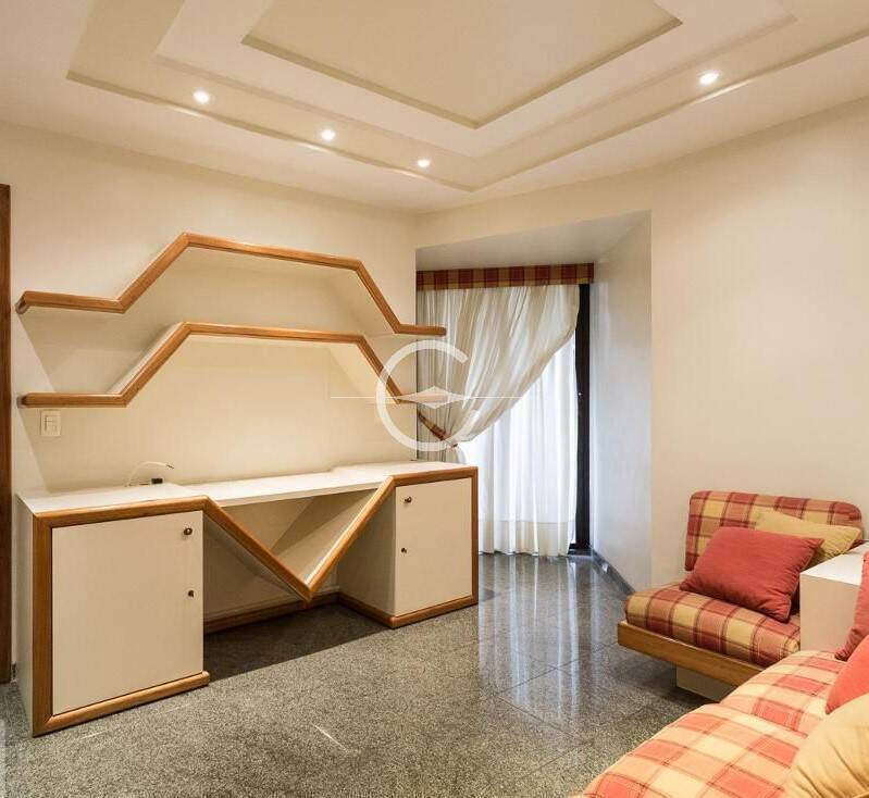 Apartamento à venda com 4 quartos, 235m² - Foto 3