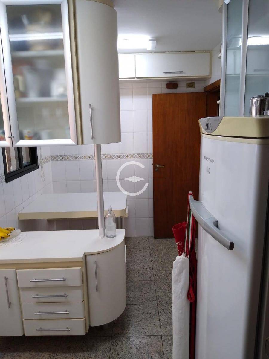 Apartamento à venda com 3 quartos, 127m² - Foto 18