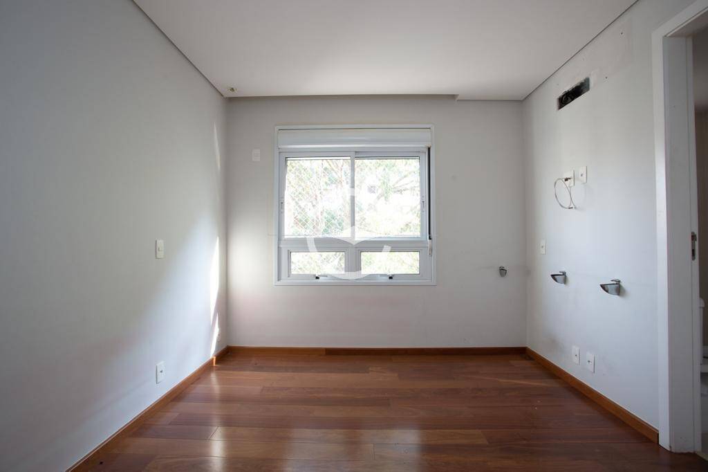 Apartamento para alugar com 5 quartos, 356m² - Foto 9