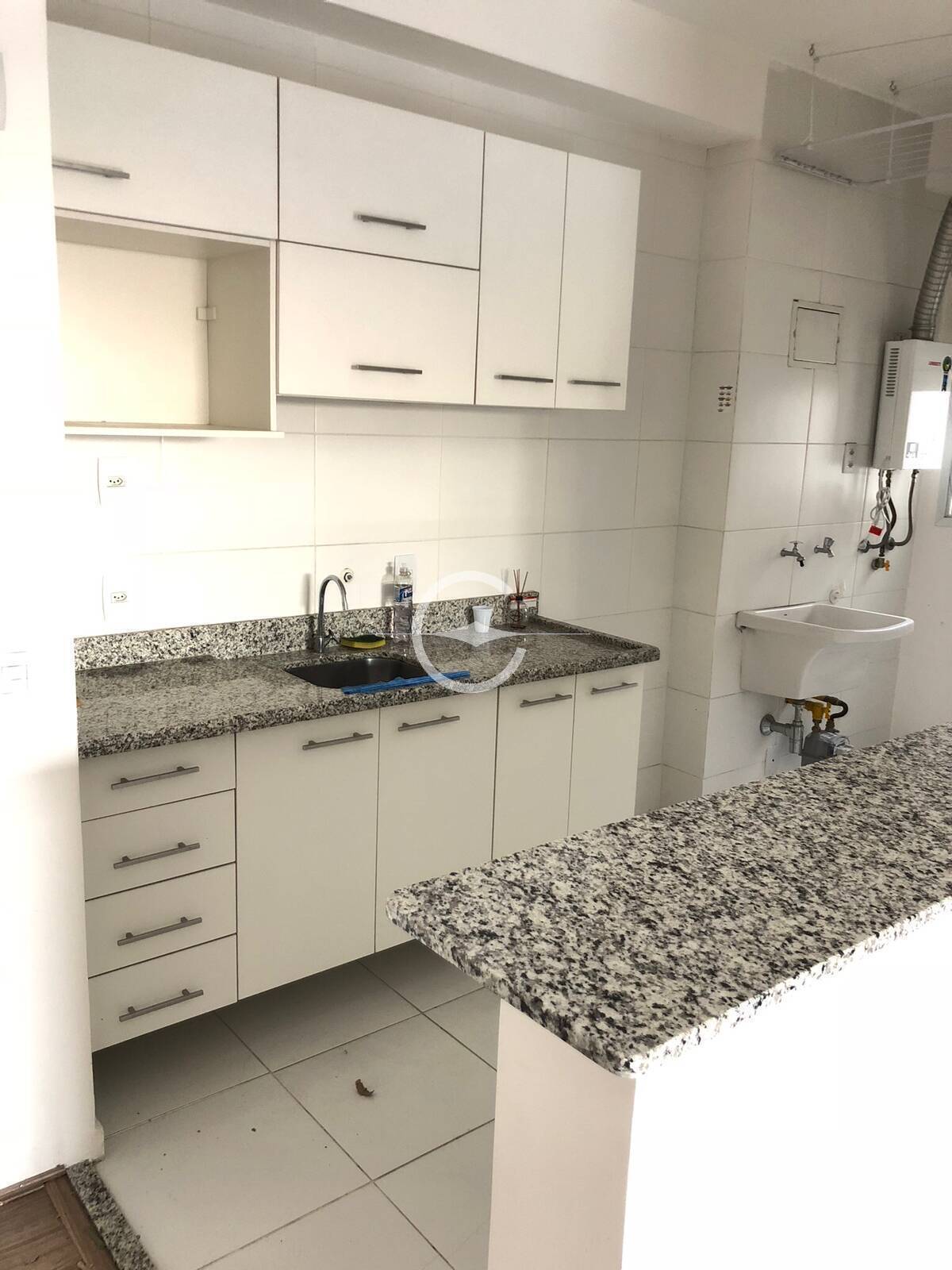 Apartamento à venda com 3 quartos, 114m² - Foto 1