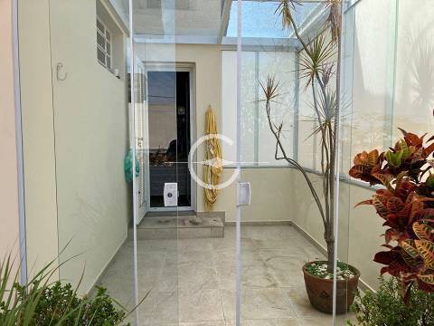 Casa à venda e aluguel com 3 quartos, 180m² - Foto 9