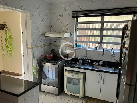 Casa à venda e aluguel com 3 quartos, 180m² - Foto 17