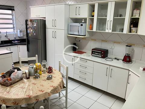 Casa à venda e aluguel com 3 quartos, 180m² - Foto 13