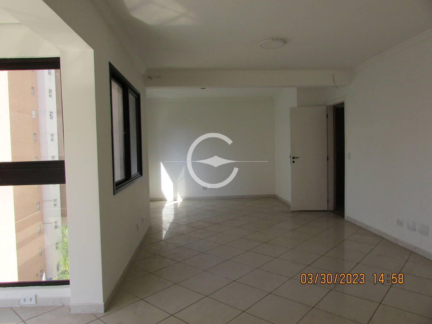 Apartamento à venda com 3 quartos, 127m² - Foto 3