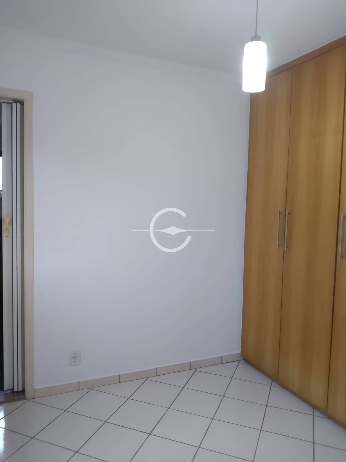 Apartamento para alugar com 2 quartos, 39m² - Foto 7