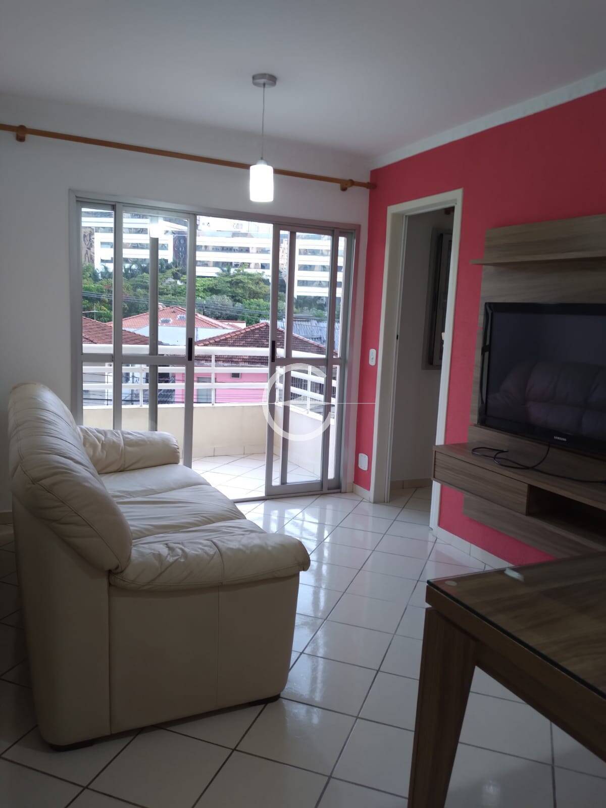 Apartamento para alugar com 2 quartos, 39m² - Foto 1