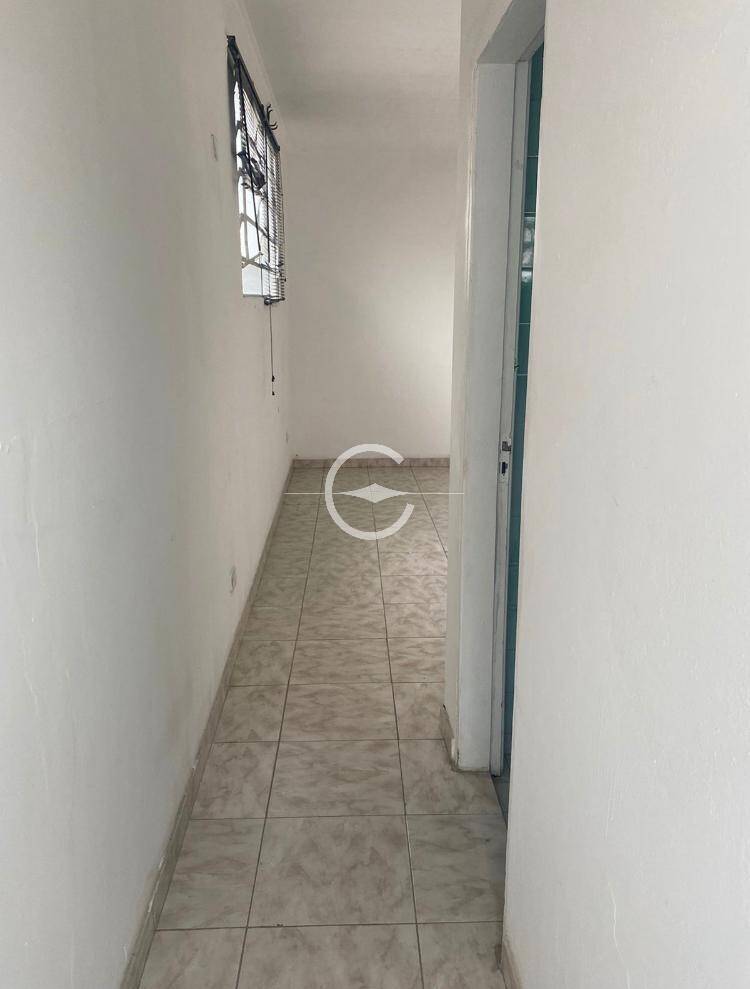 Casa para alugar com 3 quartos, 180m² - Foto 4