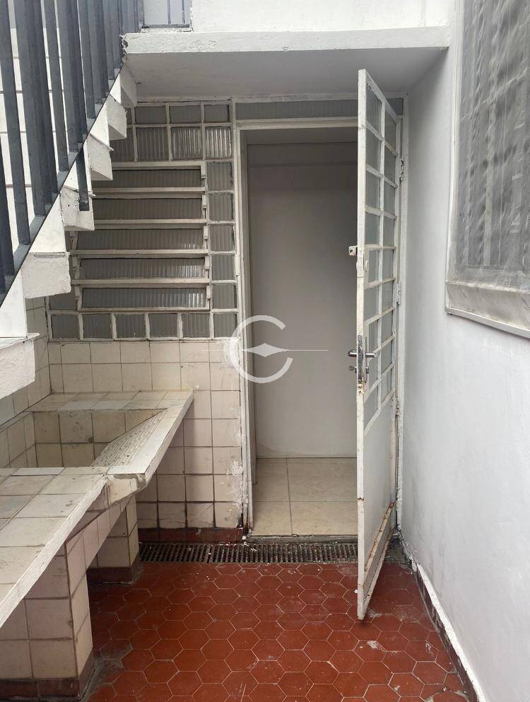 Casa para alugar com 3 quartos, 180m² - Foto 15