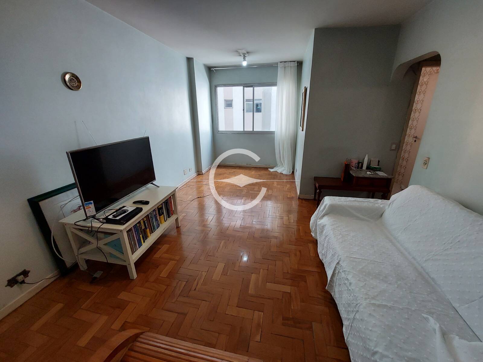 Apartamento à venda com 2 quartos, 72m² - Foto 2