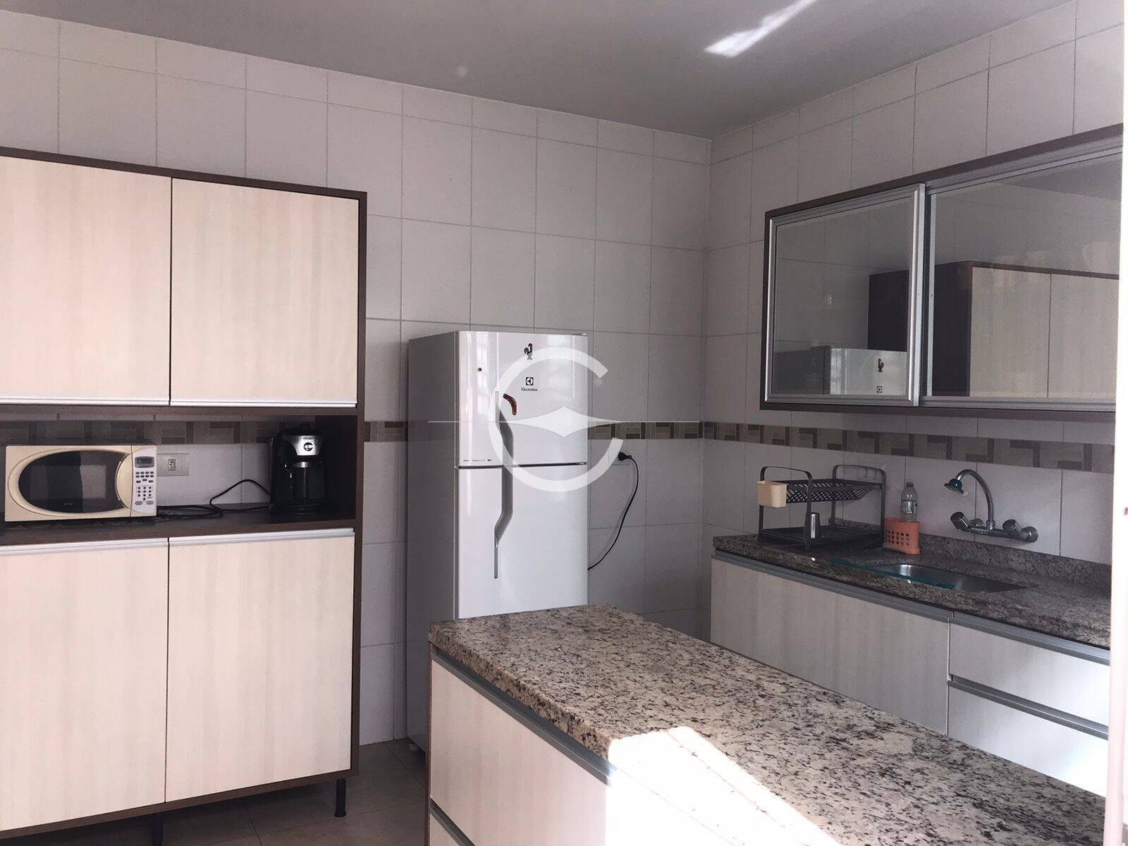 Casa à venda com 3 quartos, 159m² - Foto 4