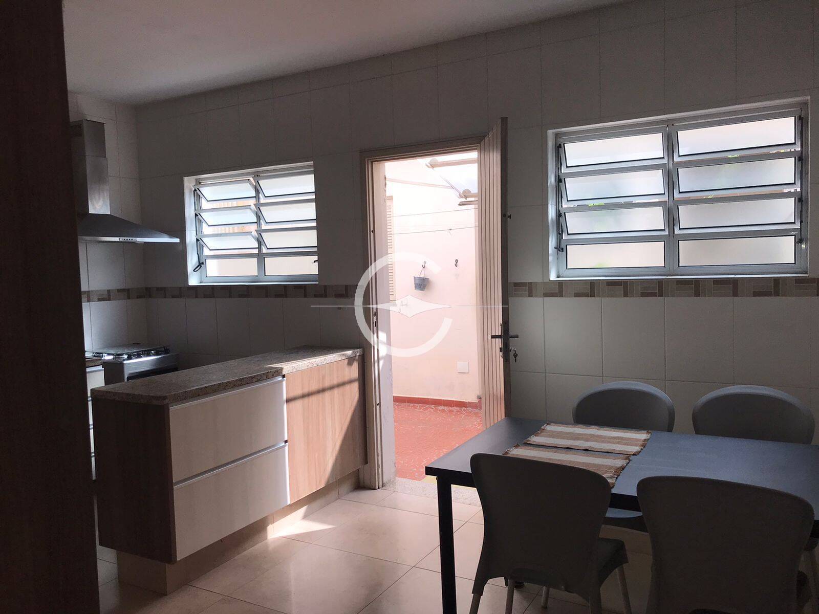 Casa à venda com 3 quartos, 159m² - Foto 7