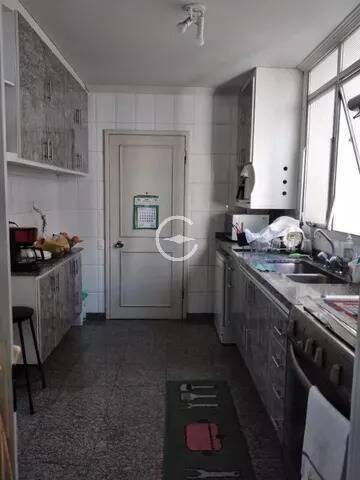 Apartamento à venda com 3 quartos, 140m² - Foto 11