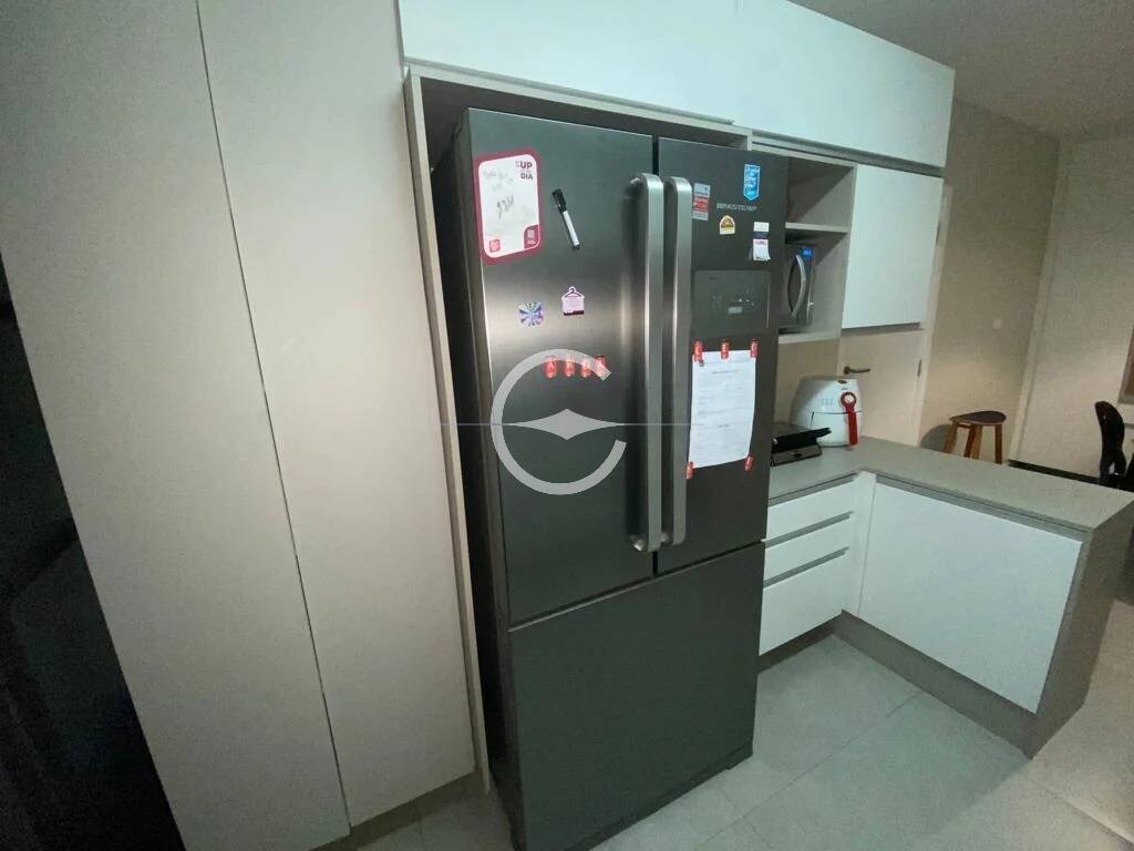 Apartamento à venda com 3 quartos, 166m² - Foto 6