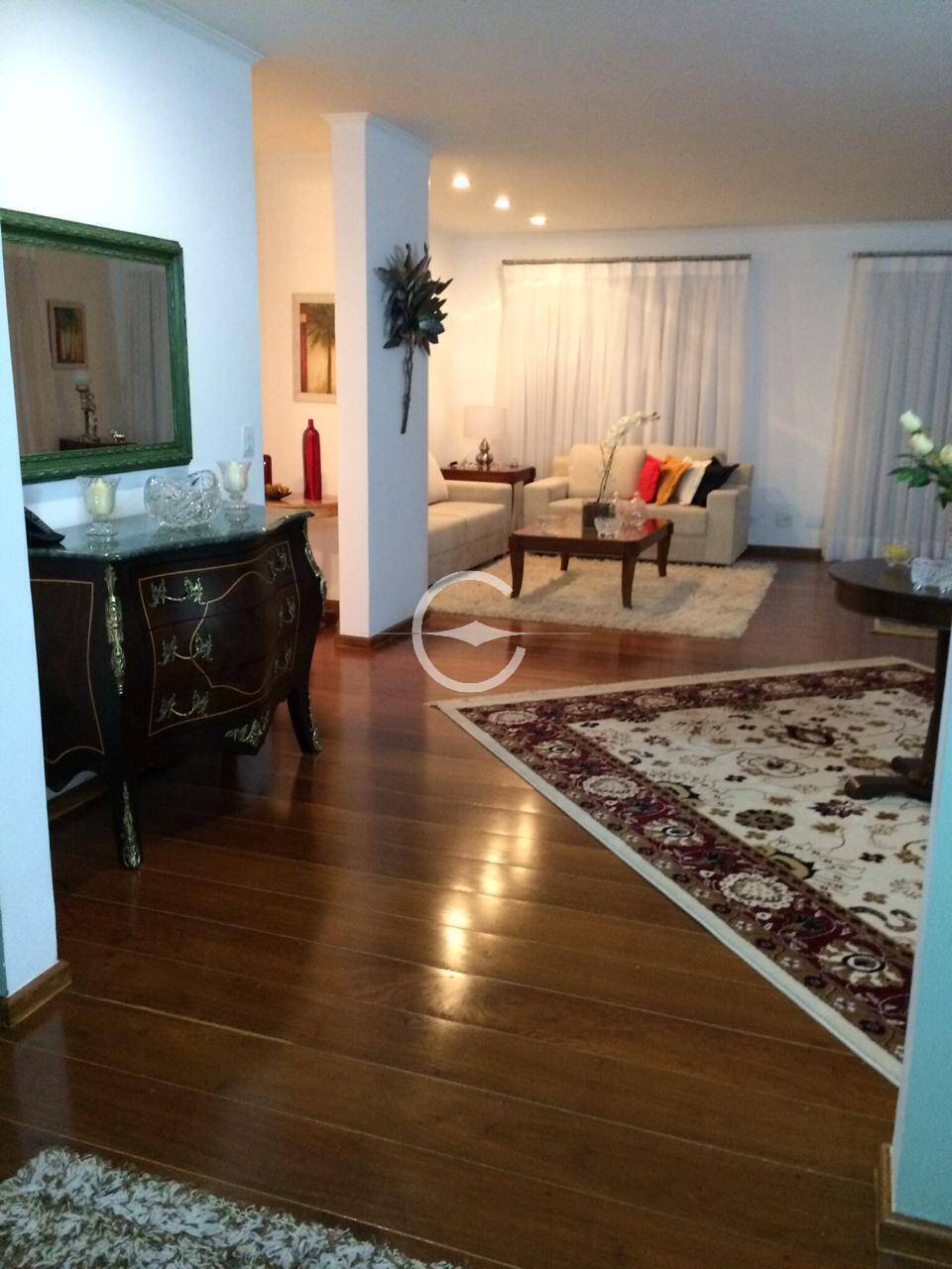 Apartamento à venda com 4 quartos, 240m² - Foto 2