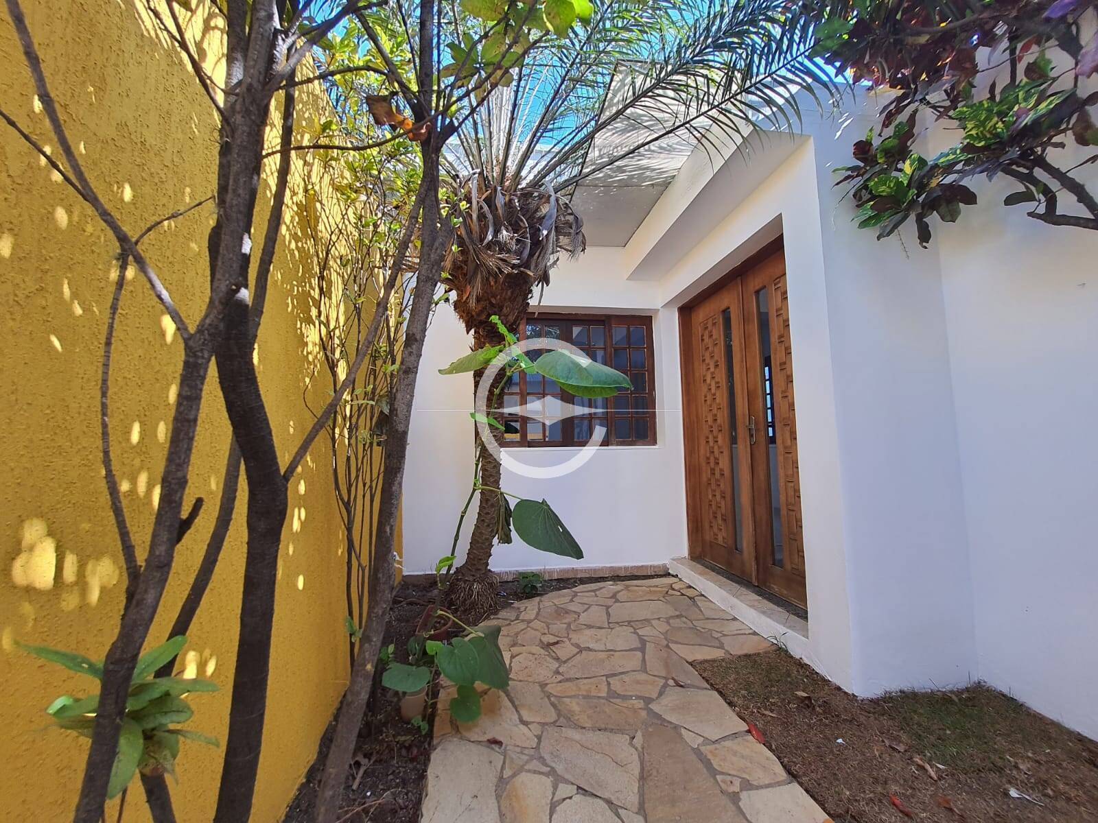 Casa para alugar com 5 quartos, 200m² - Foto 5