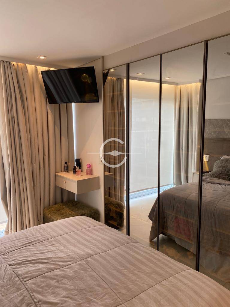 Apartamento à venda com 3 quartos, 140m² - Foto 11