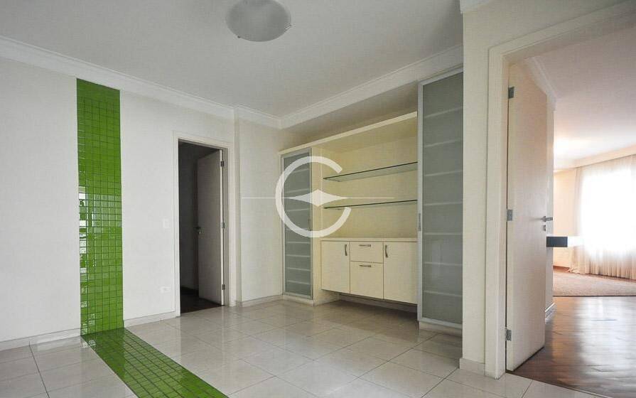 Apartamento à venda com 4 quartos, 220m² - Foto 4