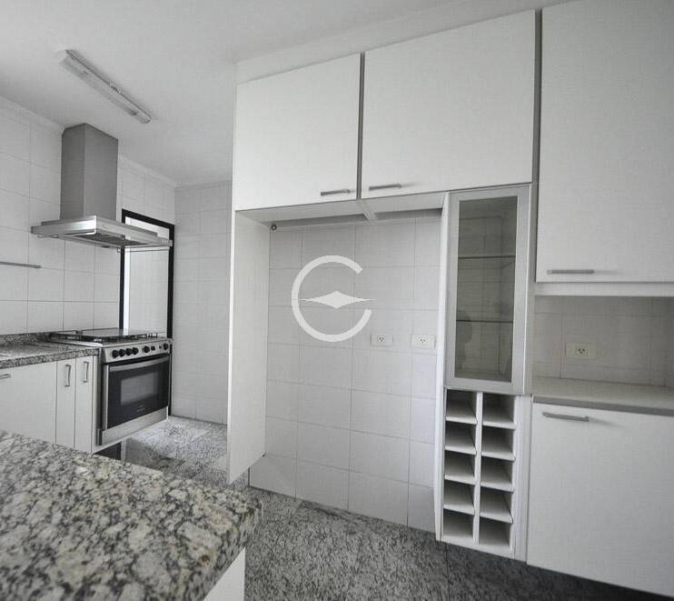 Apartamento à venda com 4 quartos, 220m² - Foto 6