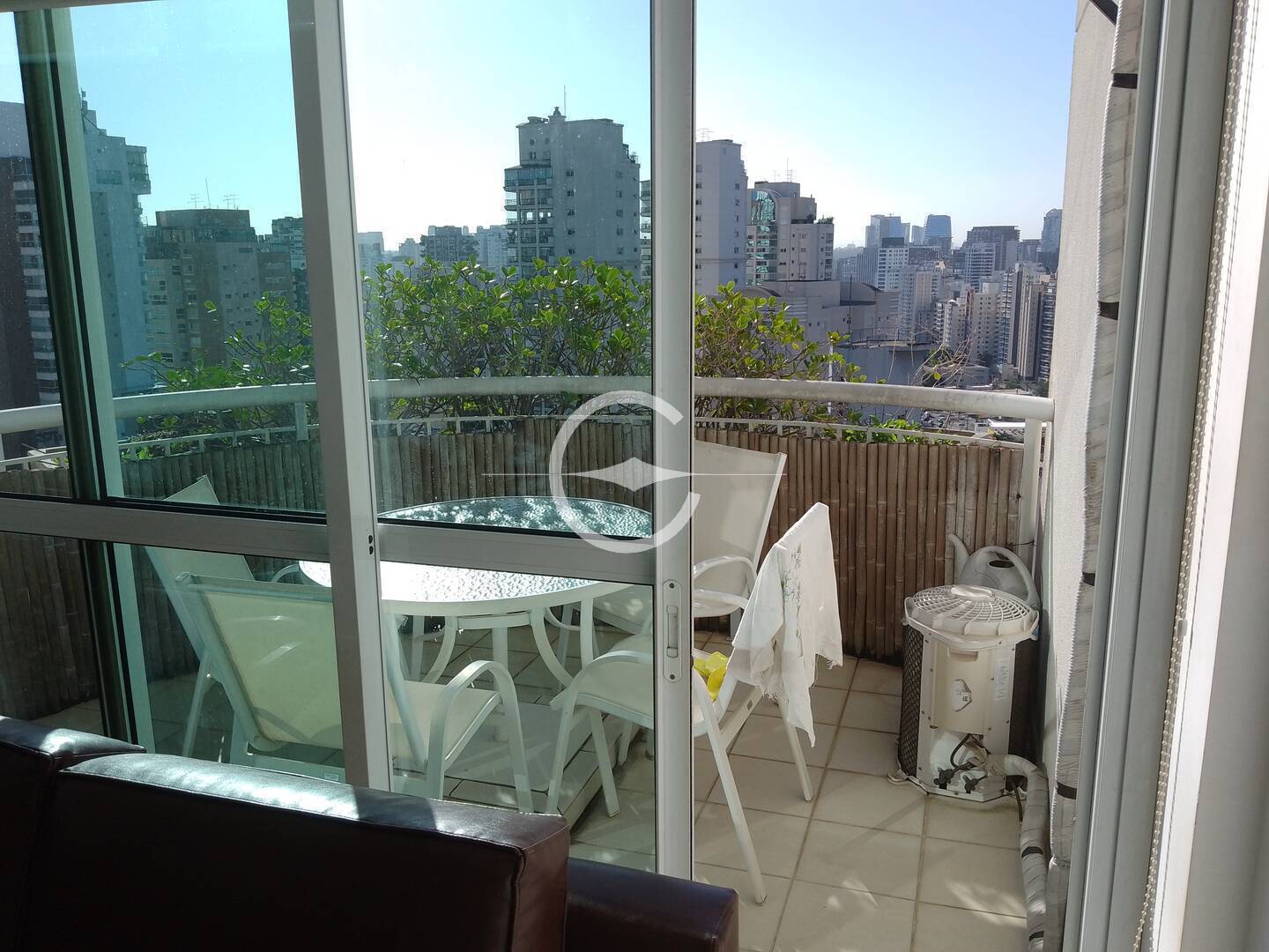 Apartamento para alugar com 2 quartos, 113m² - Foto 17