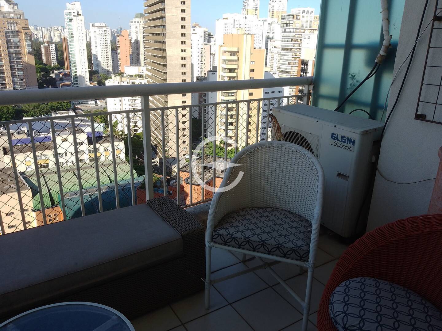 Apartamento para alugar com 2 quartos, 113m² - Foto 7