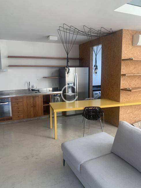 Apartamento à venda e aluguel com 1 quarto, 104m² - Foto 1