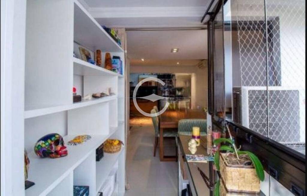 Apartamento à venda com 3 quartos, 95m² - Foto 4