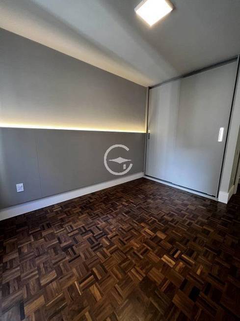 Apartamento à venda com 3 quartos, 112m² - Foto 7