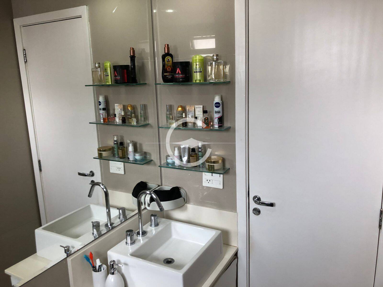 Apartamento à venda com 3 quartos, 107m² - Foto 21