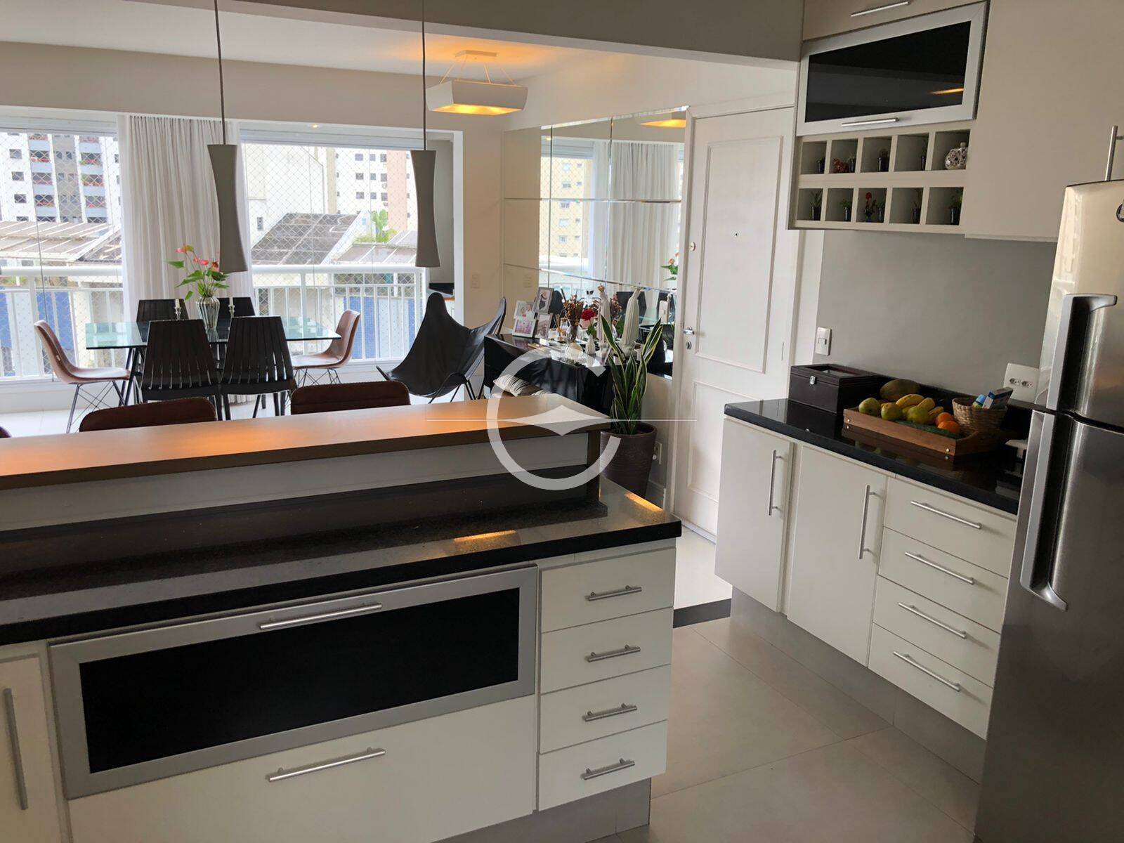 Apartamento à venda com 3 quartos, 107m² - Foto 11