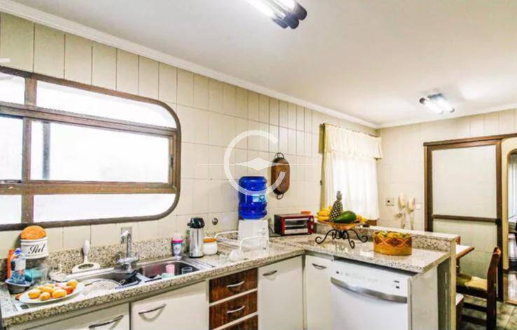 Apartamento à venda com 4 quartos, 218m² - Foto 19