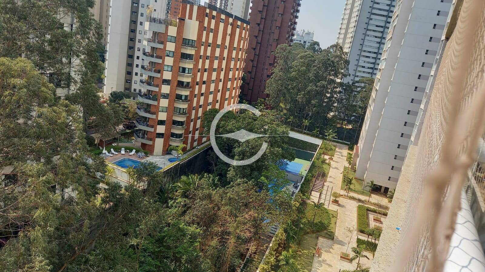 Apartamento à venda com 4 quartos, 238m² - Foto 6