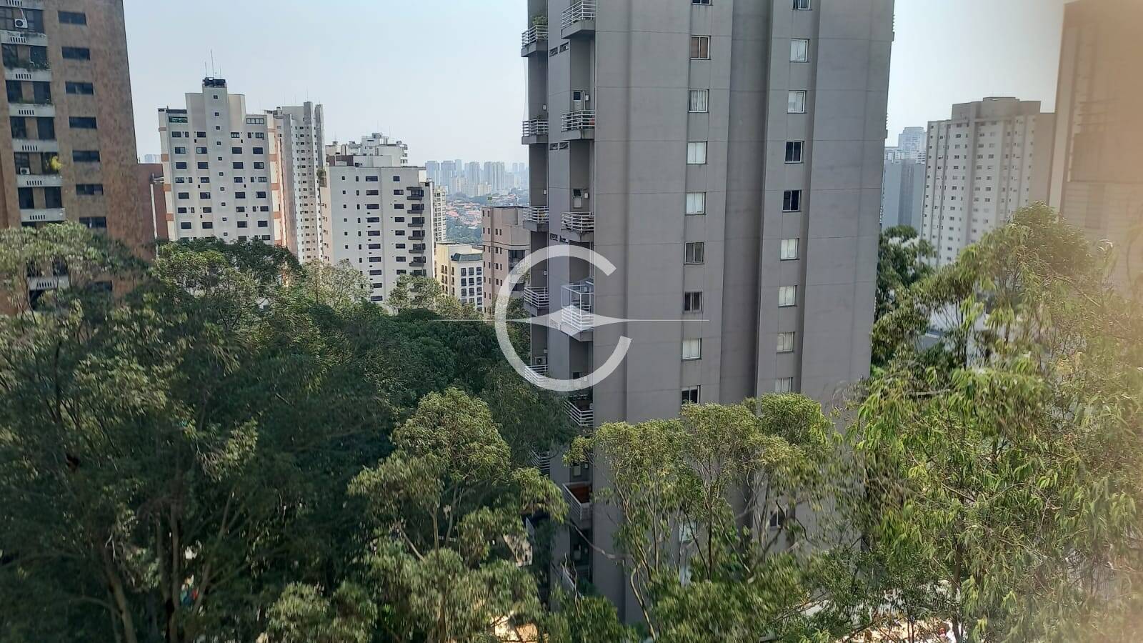 Apartamento à venda com 4 quartos, 238m² - Foto 7