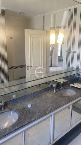 Apartamento à venda com 3 quartos, 316m² - Foto 1