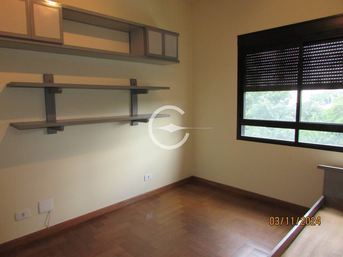 Apartamento à venda com 4 quartos, 220m² - Foto 17