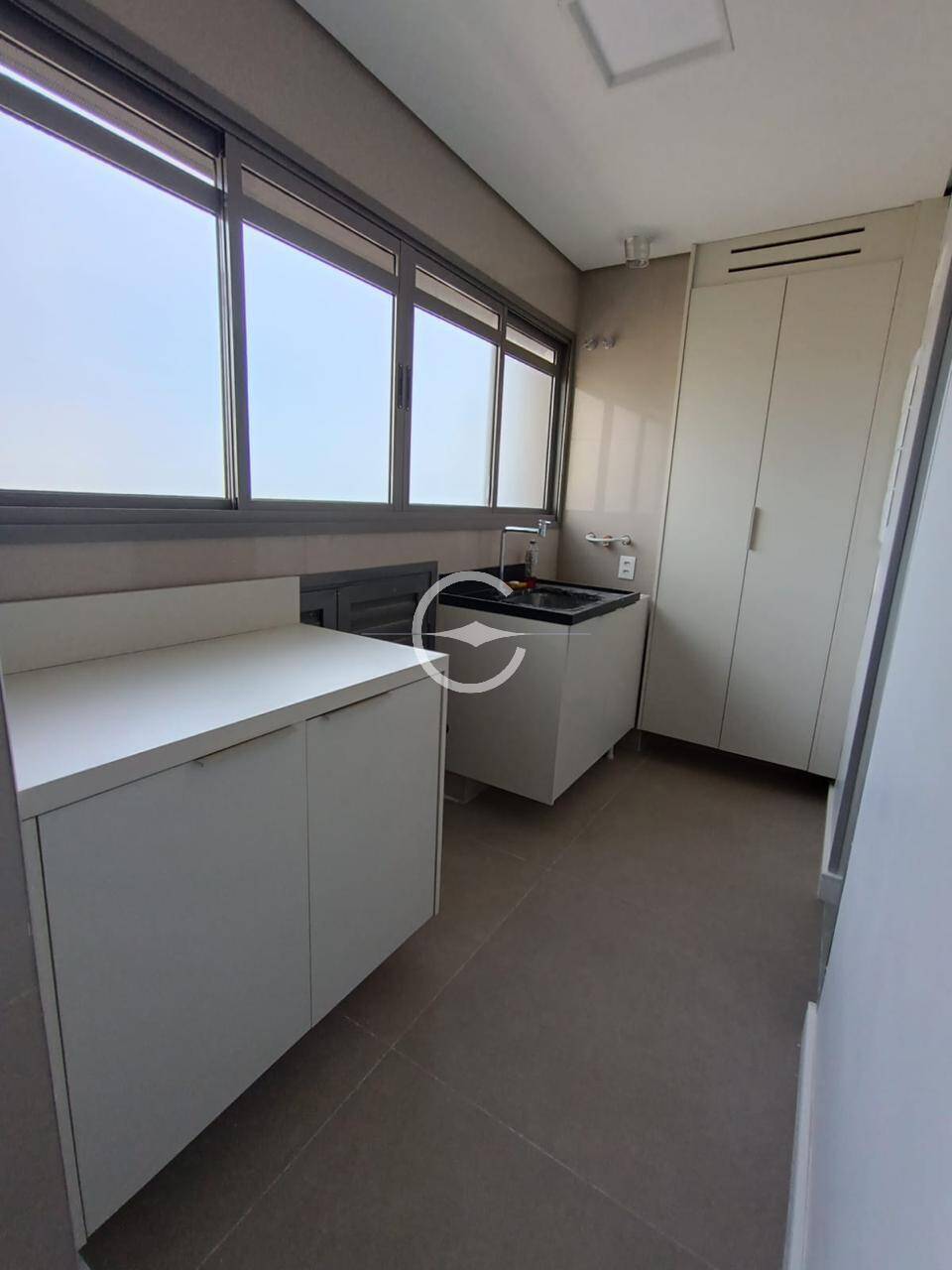 Apartamento à venda e aluguel com 3 quartos, 156m² - Foto 8