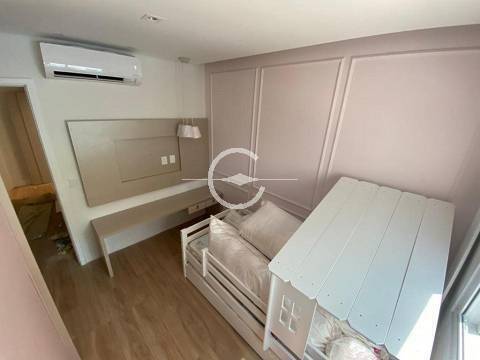 Apartamento à venda com 4 quartos, 240m² - Foto 4