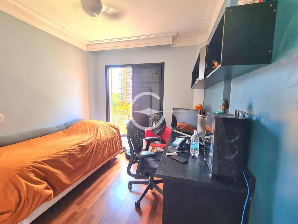 Apartamento à venda com 4 quartos, 198m² - Foto 19