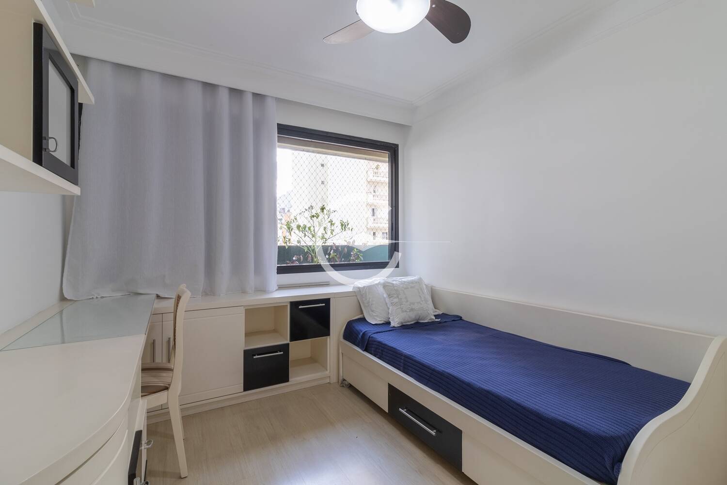 Apartamento para alugar com 4 quartos, 147m² - Foto 30