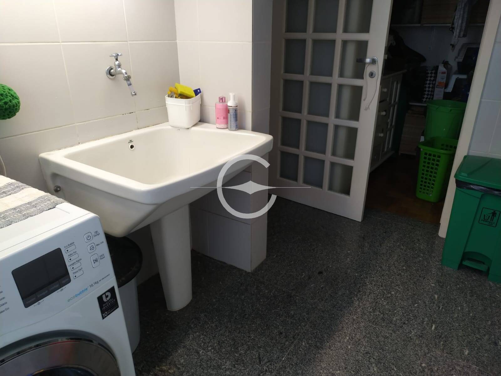 Apartamento à venda com 2 quartos, 105m² - Foto 17