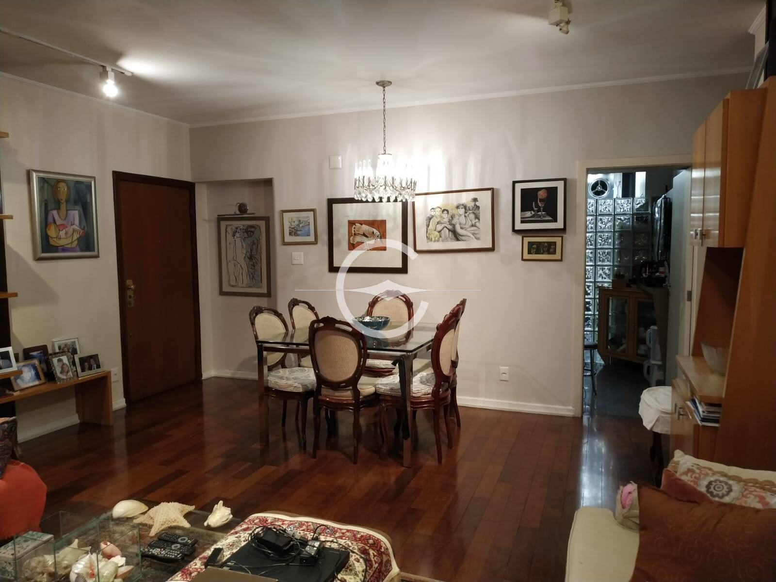 Apartamento à venda com 2 quartos, 105m² - Foto 4