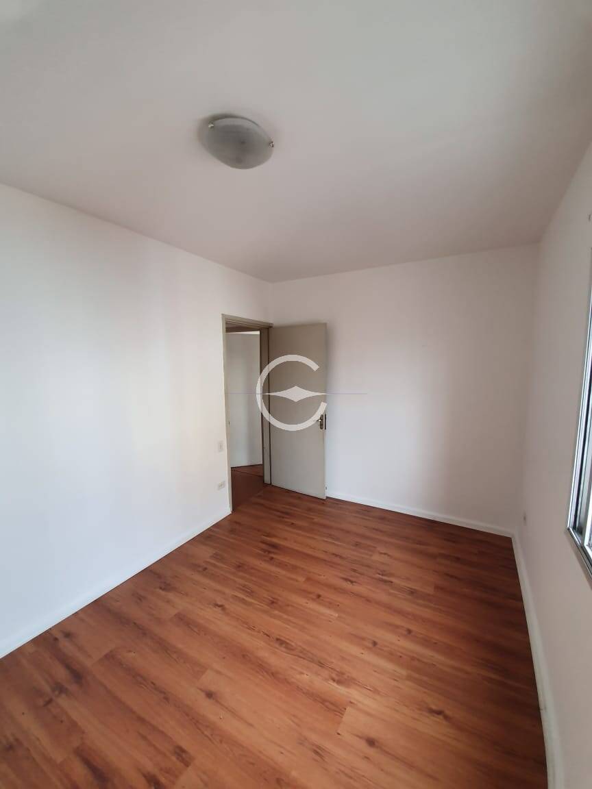 Apartamento à venda com 3 quartos, 93m² - Foto 2