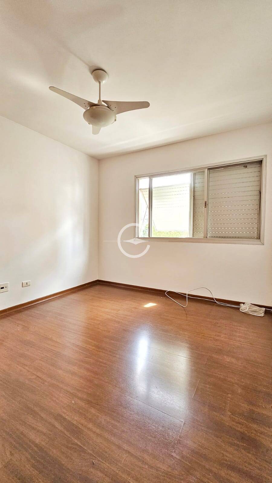 Apartamento à venda com 3 quartos, 122m² - Foto 9