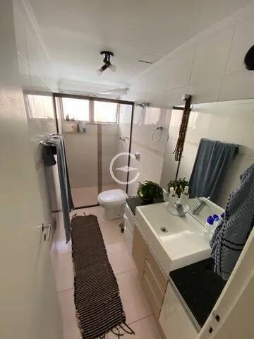 Apartamento à venda e aluguel com 2 quartos, 70m² - Foto 4