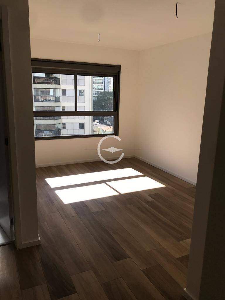 Apartamento à venda com 3 quartos, 143m² - Foto 9